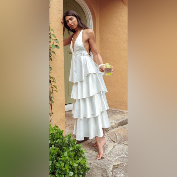 Selfie Leslie Dresses & Skirts - Selfie Leslie Auguste Tiered Frill Strappy Back Dress Ivory
